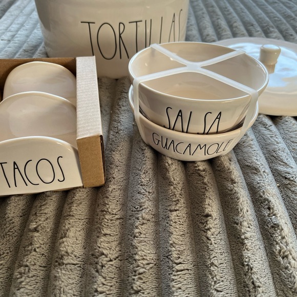 4pc taco set - Picture 4 of 5